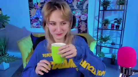 Ray online show from February 2025 06:24:02 PM