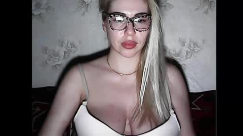 Snapshot of luxsonyastar chatting on January 2025 08:35:02 PM LuxSonyaStar online show from January 2025 08:35:02 PM