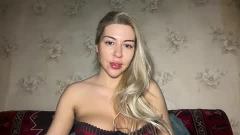 LuxSonyaStar online show from December 2025 08:13:02 PM