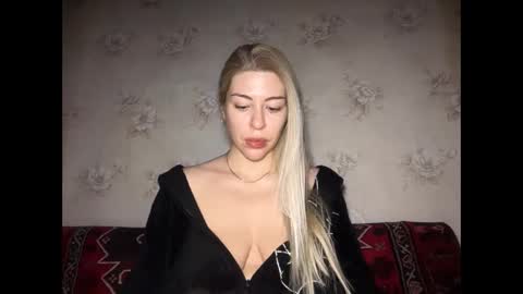 LuxSonyaStar online show from January 2026 01:04:01 PM