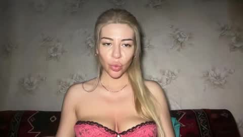 LuxSonyaStar online show from June 2026 09:19:02 PM