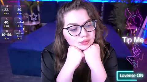 Snapshot of luxsopphia_ chatting on September 2025 12:40:01 PM luxsopphia_ online show from September 2025 12:40:01 PM