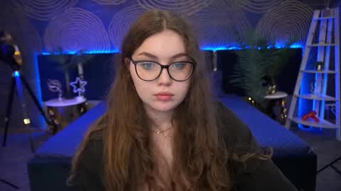 Snapshot of luxsopphia_ chatting on September 2025 05:45:02 AM luxsopphia_ online show from September 2025 05:45:02 AM