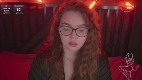 Snapshot of luxsopphia_ chatting on October 2025 05:52:01 AM luxsopphia_ online show from October 2025 05:52:01 AM