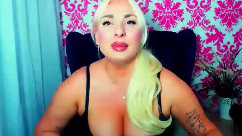 Luxuriaa online show from April 2026 08:07:01 PM