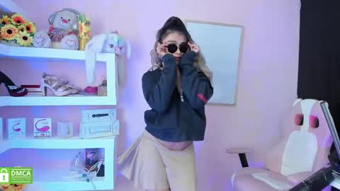 Snapshot of luz_celeste_ chatting on February 2025 08:00:01 PM Luz online show from February 2025 08:00:01 PM