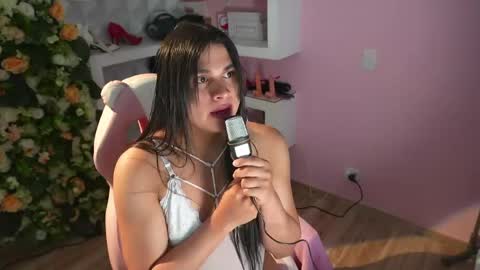 Luz online show from May 2026 04:35:01 PM