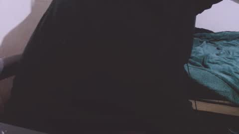 Snapshot of lvcifer_ chatting on November 2025 12:58:02 PM ayoo online show from November 2025 12:58:02 PM