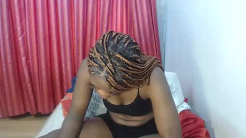 LWANDLE17 online show from December 2024 12:02:01 PM