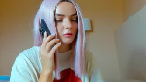 Snapshot of lx600 chatting on September 2025 06:04:01 AM Lana online show from September 2025 06:04:01 AM