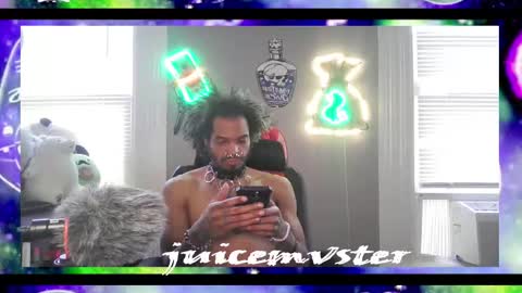 Snapshot of lxrdhxkvgemvsterjuice chatting on November 2025 03:45:02 PM lxrdhxkvgemvsterjuice online show from November 2025 03:45:02 PM