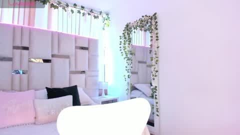 Snapshot of lya_brown chatting on November 2025 12:27:01 PM lya_brown online show from November 2025 12:27:01 PM