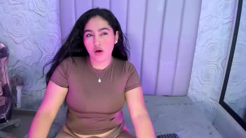 LYA DUBOIS  online show from February 2026 02:07:01 PM