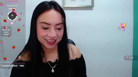 Snapshot of lya_levine chatting on February 2025 02:37:01 PM Lya online show from February 2025 02:37:01 PM