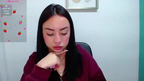 Snapshot of lya_levine chatting on February 2025 03:08:02 PM Lya online show from February 2025 03:08:02 PM