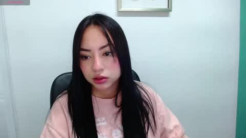 Snapshot of lya_levine chatting on February 2025 05:59:01 PM Lya online show from February 2025 05:59:01 PM