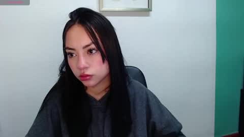 Snapshot of lya_levine chatting on March 2025 06:00:02 PM Lya online show from March 2025 06:00:02 PM