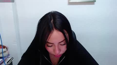 Snapshot of lya_levine chatting on March 2025 05:07:01 AM Lya online show from March 2025 05:07:01 AM