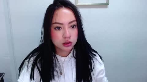 Snapshot of lya_levine chatting on March 2025 04:35:02 PM Lya online show from March 2025 04:35:02 PM
