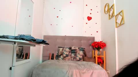 LyaBloom online show from May 2026 10:42:02 AM