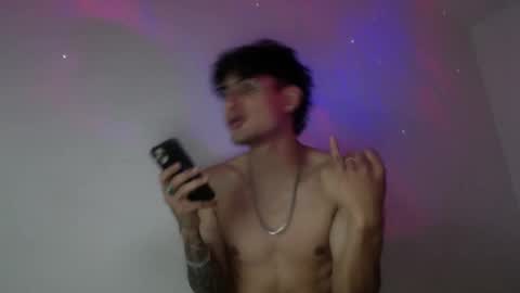 Lyan online show from November 2025 12:11:02 PM