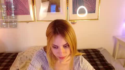 Snapshot of lyana_xz chatting on June 2026 11:48:01 AM LYA online show from June 2026 11:48:01 AM