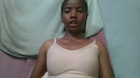 lydie856696 online show from April 2026 04:33:02 PM