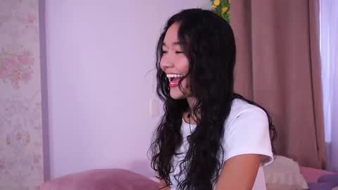 Lyhana Lee online show from April 2026 01:53:02 PM