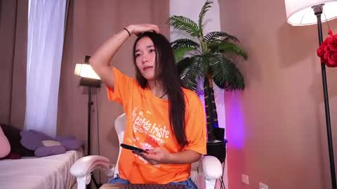 Lyhana Lee online show from June 2026 01:59:01 PM