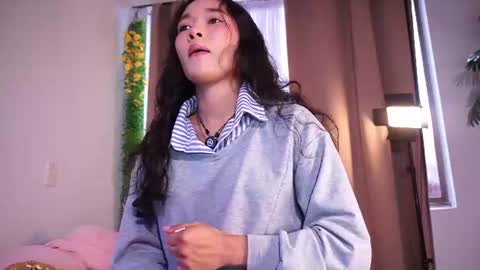 Lyhana Lee online show from June 2026 07:06:02 PM