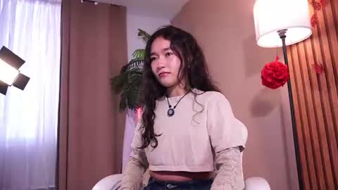 Lyhana Lee online show from June 2026 02:12:02 PM