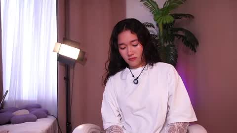 Lyhana Lee online show from July 2026 03:51:01 PM