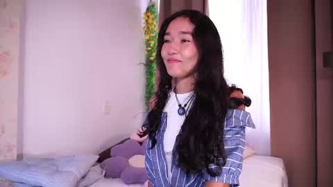 Lyhana Lee online show from July 2026 03:49:01 PM