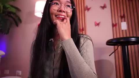 Lyhana Lee online show from July 2026 02:19:01 PM