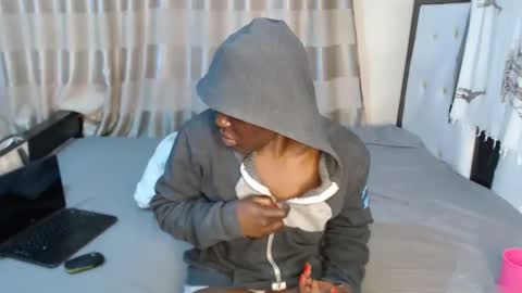 Snapshot of lyiajee chatting on October 2025 07:21:02 AM lyiajee online show from October 2025 07:21:02 AM