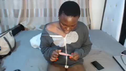 Snapshot of lyiajee chatting on November 2025 09:41:02 AM lyiajee online show from November 2025 09:41:02 AM