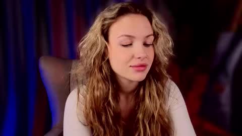 simply Eliza  online show from September 2025 07:03:02 AM