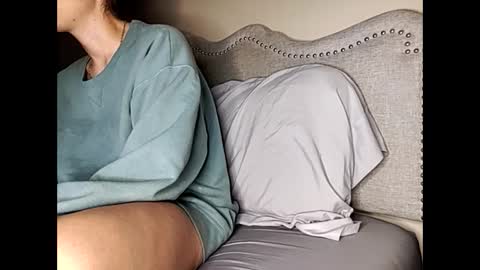 Snapshot of lylajades chatting on December 2024 03:26:01 AM Olivia online show from December 2024 03:26:01 AM