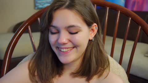 Snapshot of lyle_art chatting on February 2025 09:53:02 AM hi im Lyle online show from February 2025 09:53:02 AM