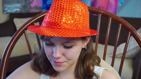 Snapshot of lyle_art chatting on February 2025 09:16:01 AM hi im Lyle online show from February 2025 09:16:01 AM