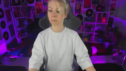 Snapshot of lylithskye chatting on January 2025 10:37:02 AM Lylith Skye NO NUDE model online show from January 2025 10:37:02 AM