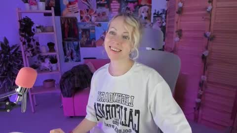 Snapshot of lylithskye chatting on February 2025 07:49:02 PM Lylith Skye NO NUDE model online show from February 2025 07:49:02 PM