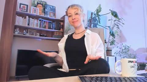 Lylith Skye NO NUDE model online show from March 2026 01:07:02 PM