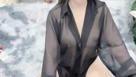 lyly_sweet97 online show from May 2026 02:03:01 PM