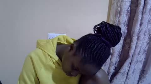 Snapshot of lyn_anna chatting on September 2025 07:08:02 PM lyn_anna online show from September 2025 07:08:02 PM