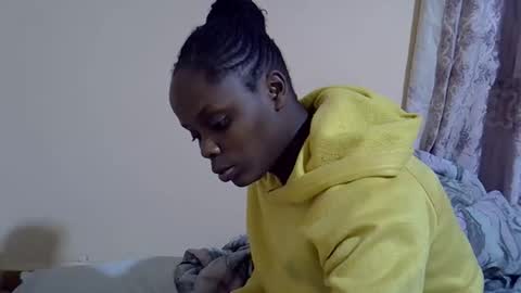 Snapshot of lyn_anna chatting on October 2025 07:34:01 PM lyn_anna online show from October 2025 07:34:01 PM