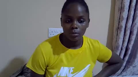 Snapshot of lyn_anna chatting on October 2025 08:22:01 PM lyn_anna online show from October 2025 08:22:01 PM