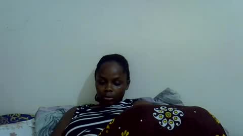 Snapshot of lyn_anna chatting on June 2026 01:37:01 PM lyn_anna online show from June 2026 01:37:01 PM