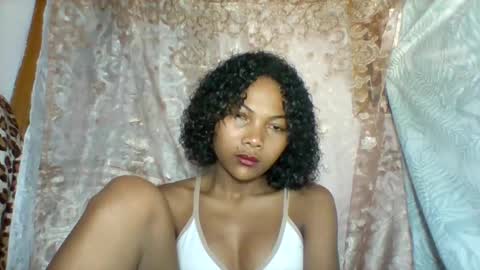 Snapshot of lyndah19 chatting on November 2025 11:23:02 AM lyndah19 online show from November 2025 11:23:02 AM