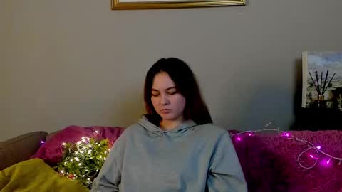 Alice online show from December 2024 10:19:01 PM